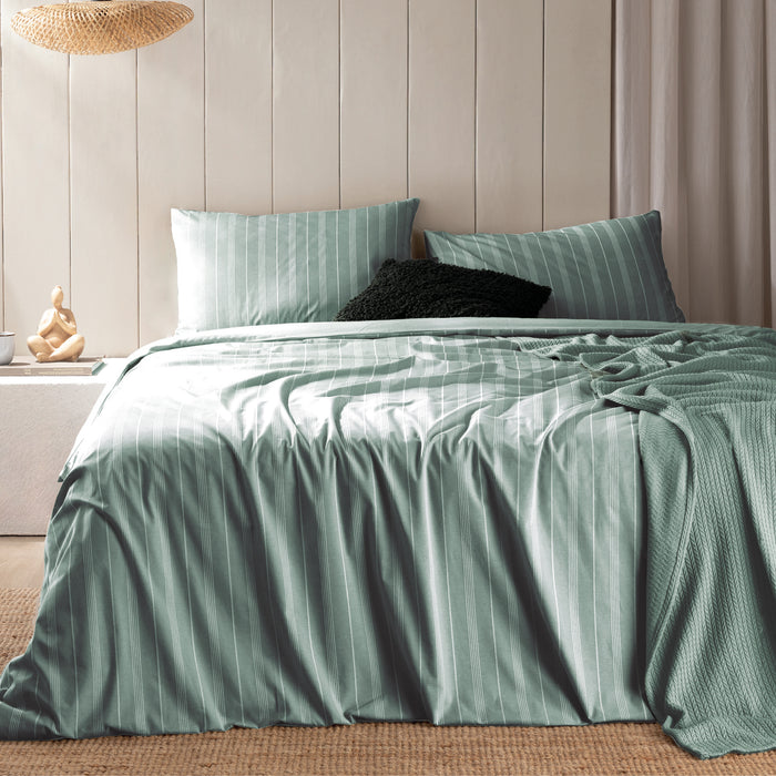 DecoHomeTextil Bettwäsche Set Bettgarnitur mit Reißverschluss Polycotton Jacquard Linien